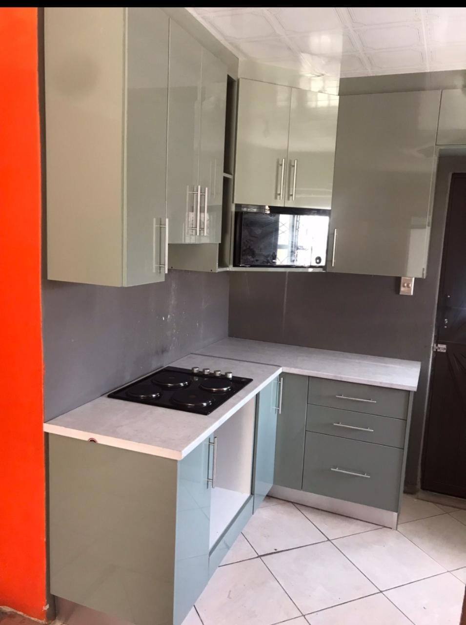 kitchen_0003.jpg